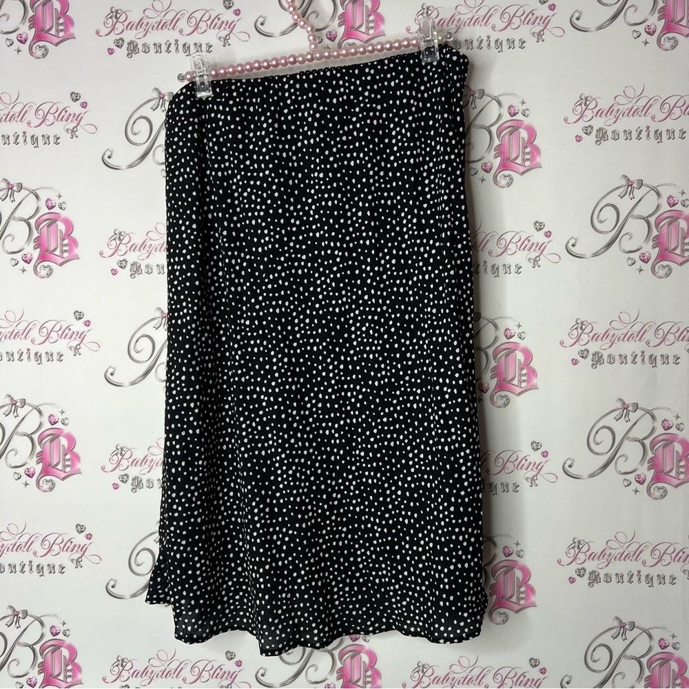 Max Studio skirt stretchy polka dot Black and White Dotted Midi Skirt - Picture 2 of 5